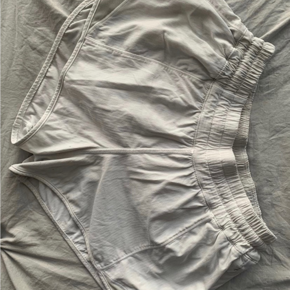 Hotty hot shorts 2.5 size 2 white